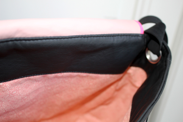 Besace simili cuir et toile tissée