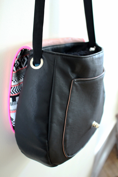 Besace simili cuir et toile tissée