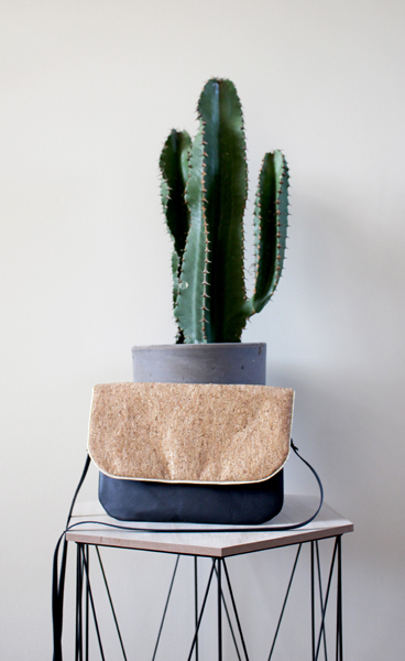 sac à main cuir et liège pailleté or