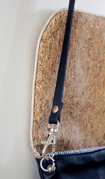 sac à main cuir et liège pailleté or