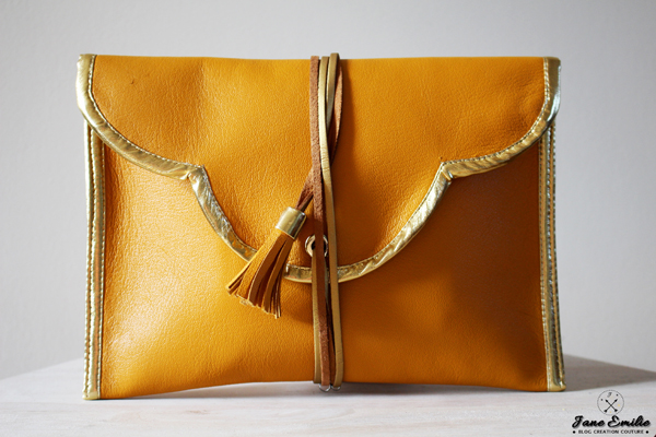 Pochette de soirée cuir et or