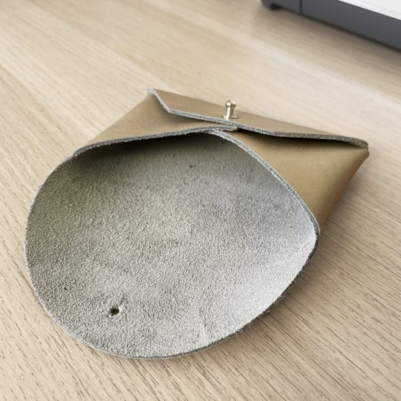 decoupe cuir cricut maker (5) pochette cuir tuto