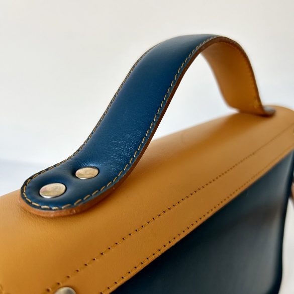 patron besace cuir détroit